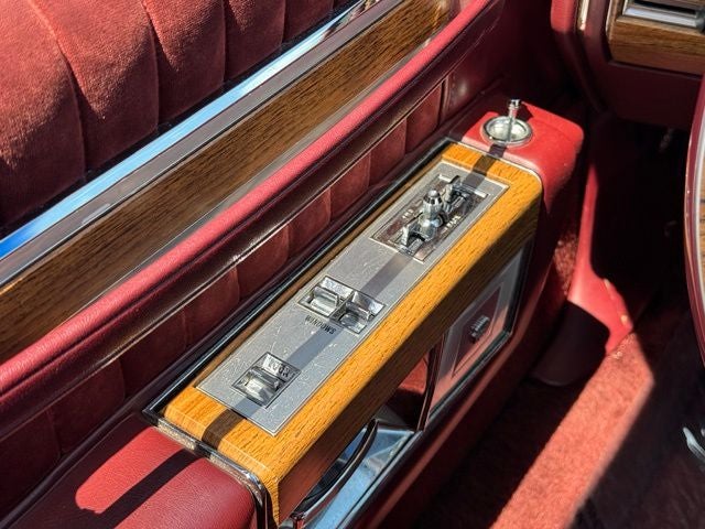1983 Cadillac DeVille Base