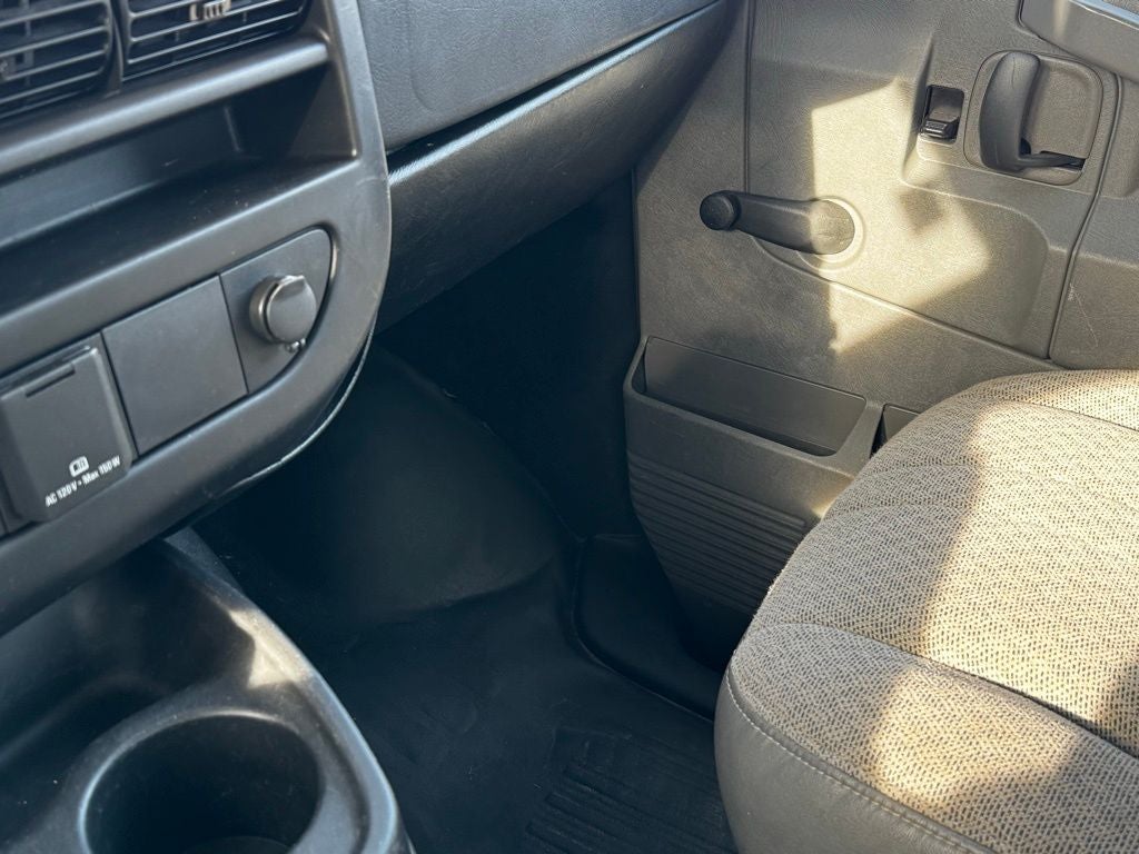 2016 Chevrolet Express 3500 Work Van Cutaway