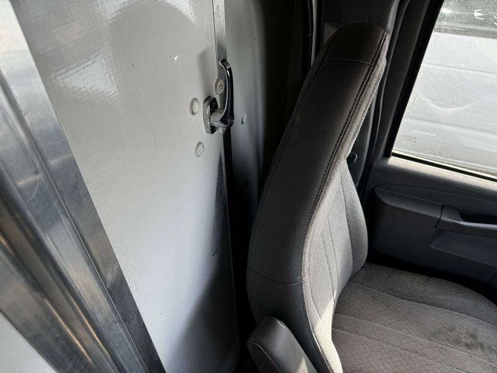 2016 Chevrolet Express 3500 Work Van Cutaway