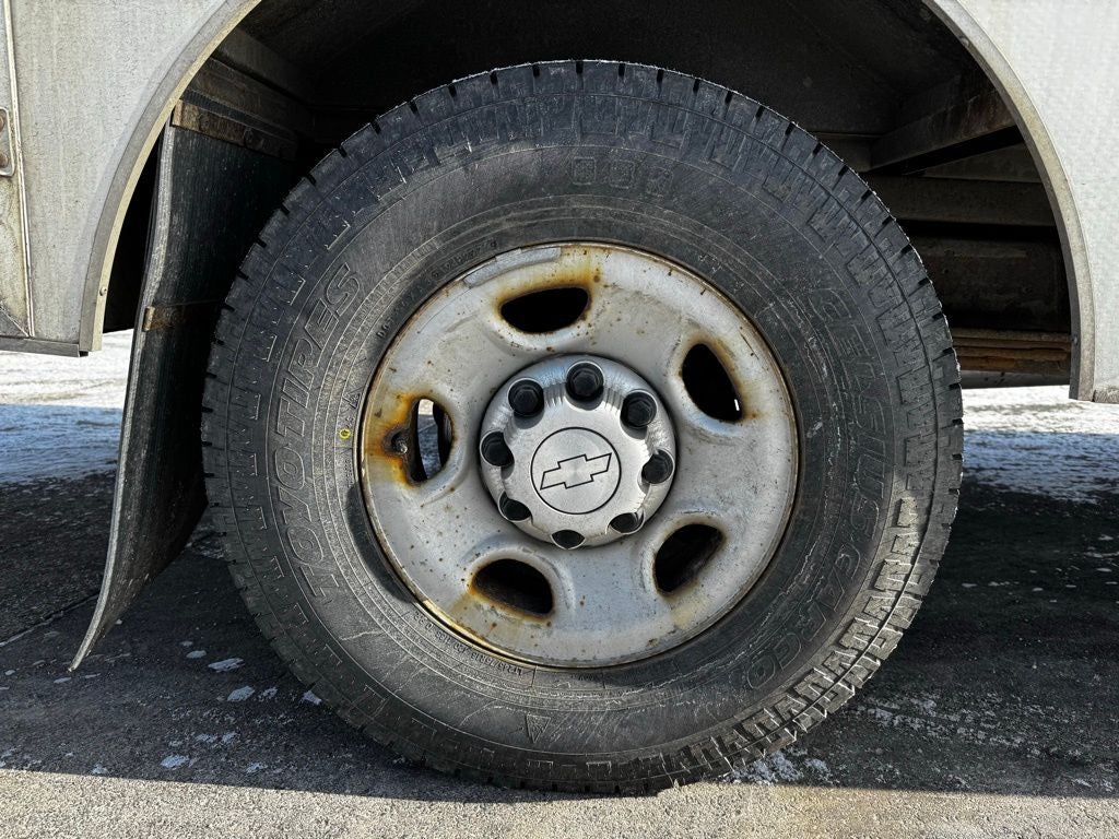 2016 Chevrolet Express 3500 Work Van Cutaway