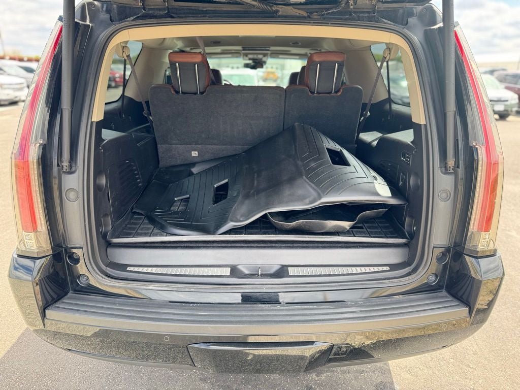 2016 Cadillac Escalade ESV Luxury