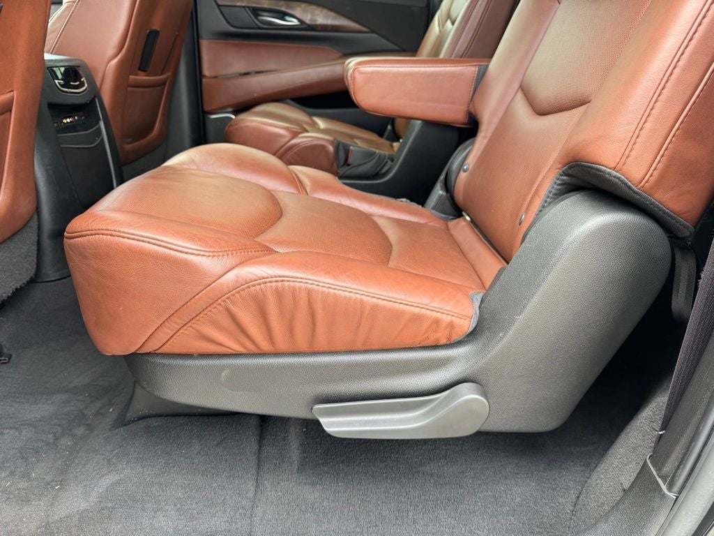 2016 Cadillac Escalade ESV Luxury