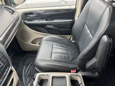 2015 Chrysler Town & Country Touring