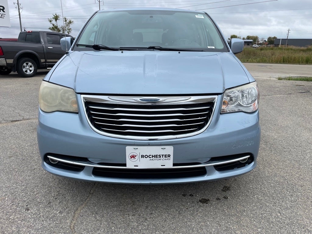 Used 2013 Chrysler Town & Country Touring with VIN 2C4RC1BG9DR691216 for sale in Rochester, Minnesota