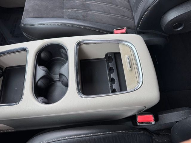 2014 Chrysler Town & Country Touring-L