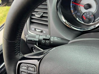 2014 Chrysler Town & Country Touring-L