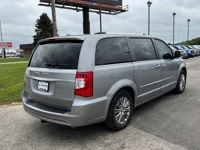 2014 Chrysler Town & Country Touring-L