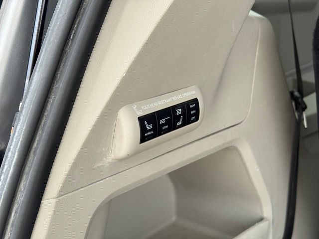 2014 Chrysler Town & Country Touring-L