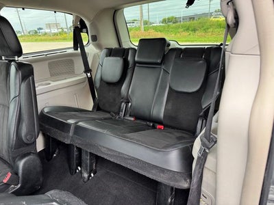 2014 Chrysler Town & Country Touring-L