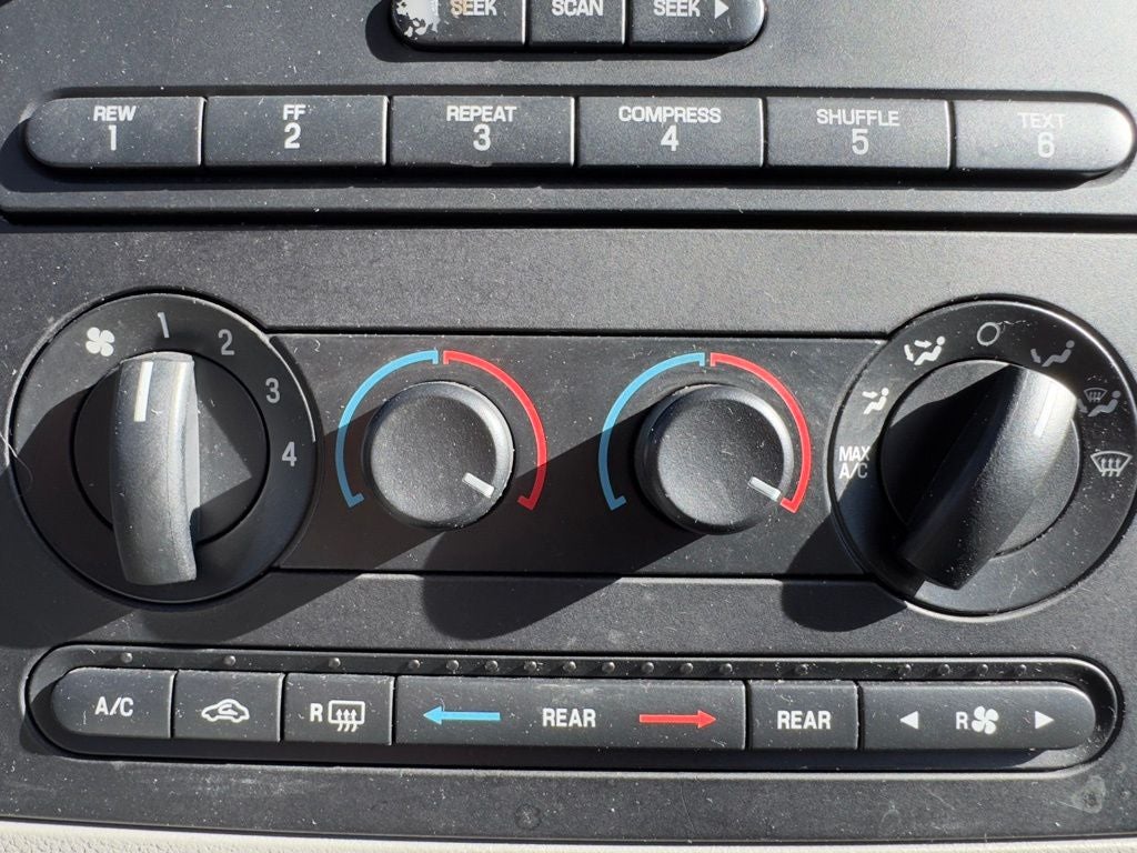 2004 Ford Freestar SES