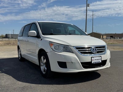 2010 Volkswagen Routan SEL