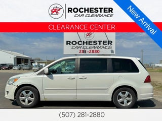 2010 Volkswagen Routan SEL