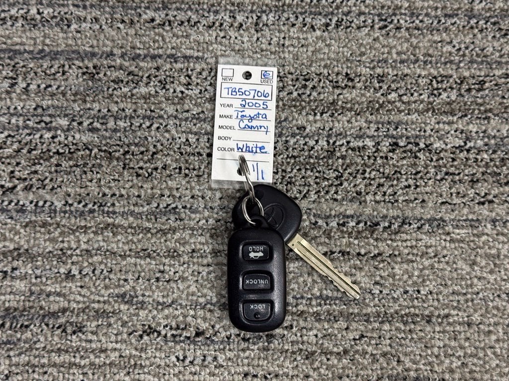 2005 Toyota Camry LE