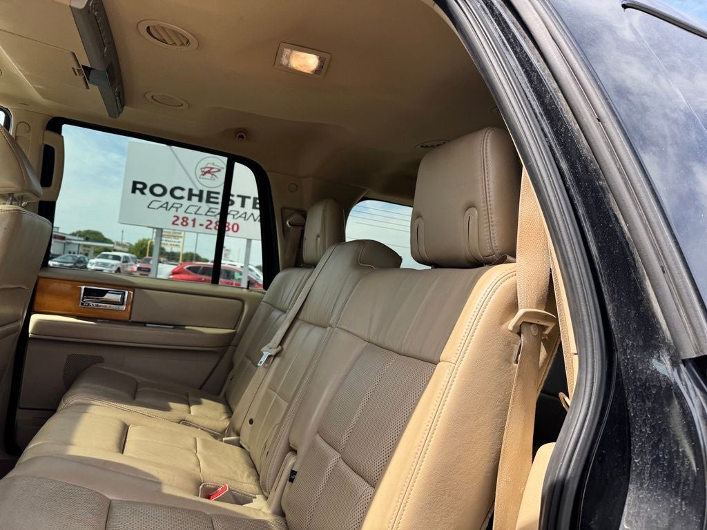 2010 Lincoln Navigator L Base