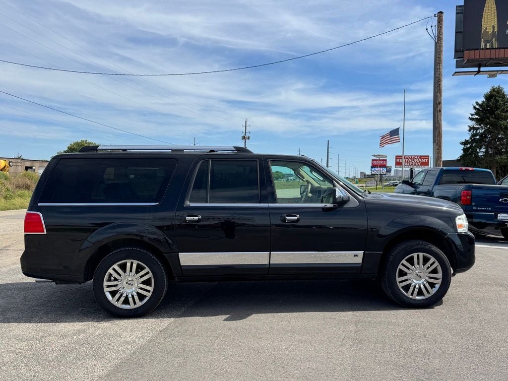 2010 Lincoln Navigator L Base
