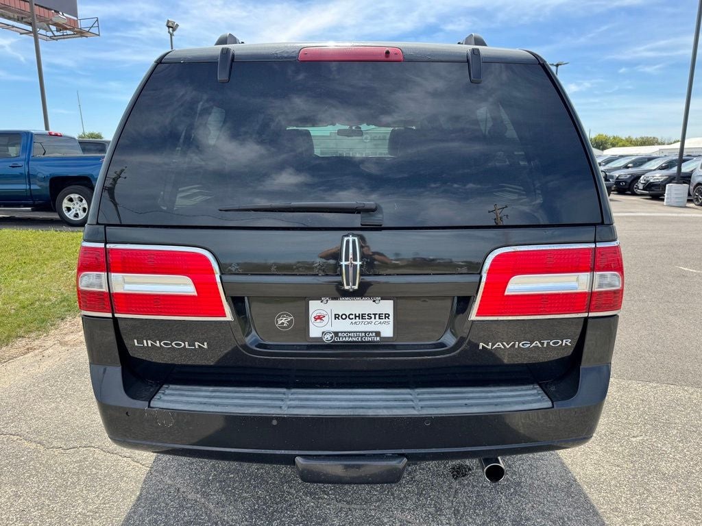 2010 Lincoln Navigator L Base