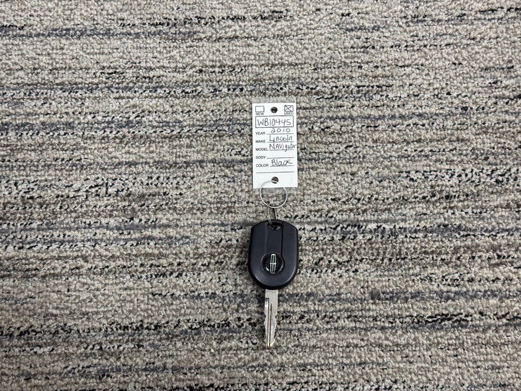 2010 Lincoln Navigator L Base