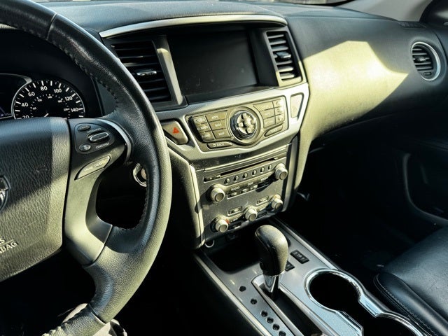 2018 Nissan Pathfinder SL