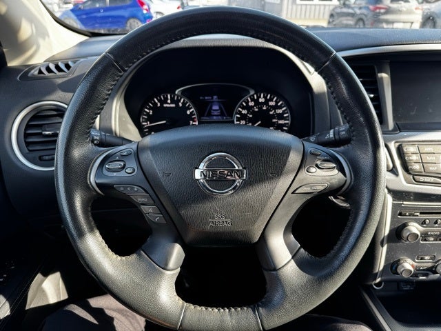 2018 Nissan Pathfinder SL