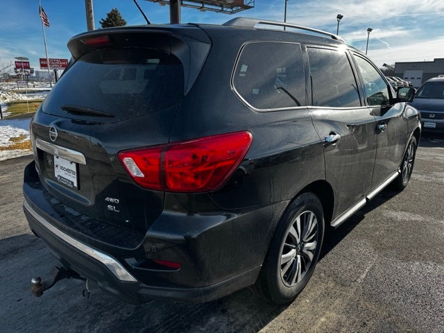 2018 Nissan Pathfinder SL
