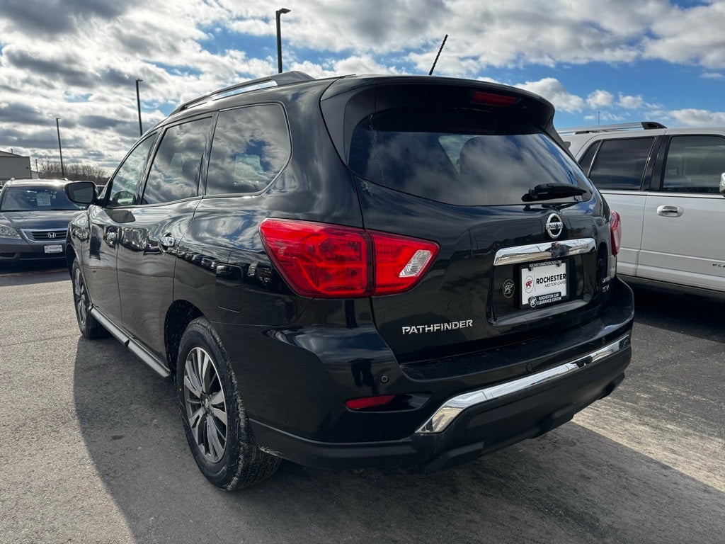 2018 Nissan Pathfinder SV