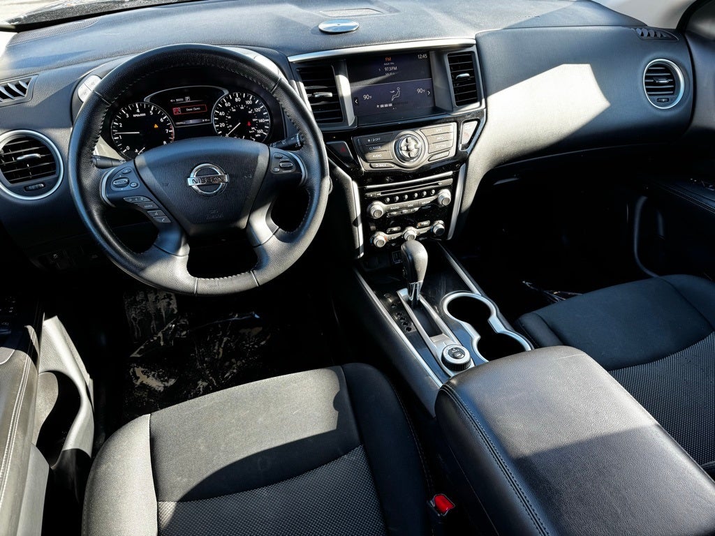 2018 Nissan Pathfinder SV