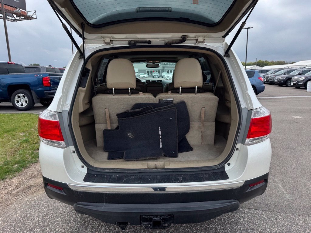 2013 Toyota Highlander SE