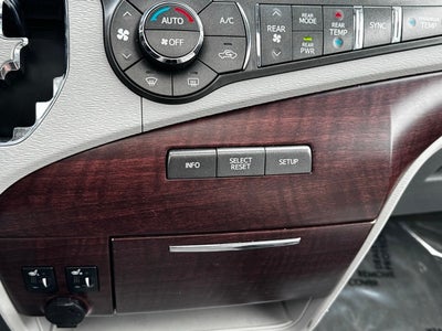 2013 Toyota Sienna XLE 7 Passenger