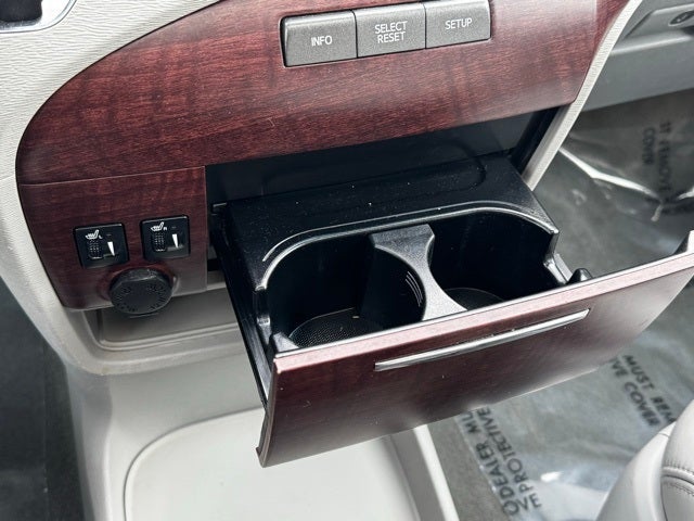 2013 Toyota Sienna XLE 7 Passenger