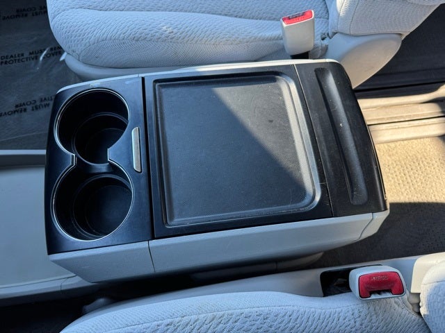 2013 Toyota Sienna LE 8 Passenger