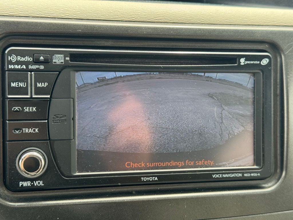 2014 Toyota Sienna XLE 8 Passenger