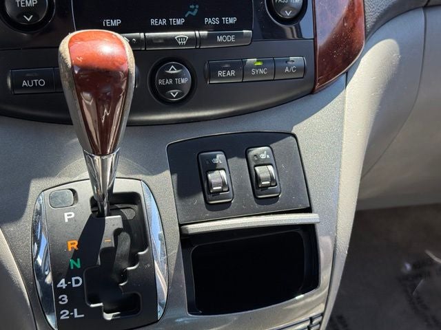 2005 Toyota Sienna XLE Limited 7 Passenger