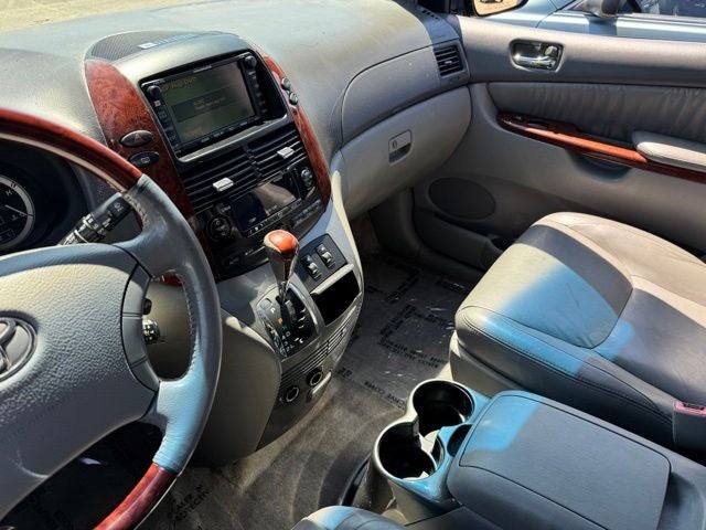 2005 Toyota Sienna XLE Limited 7 Passenger
