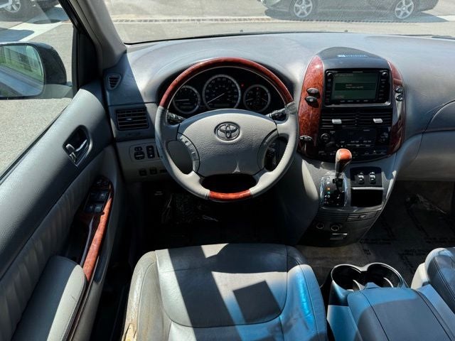 2005 Toyota Sienna XLE Limited 7 Passenger