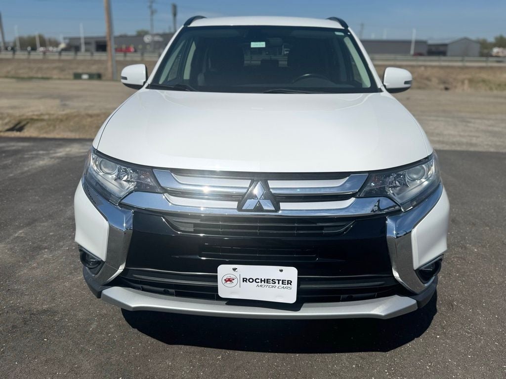 2016 Mitsubishi Outlander ES