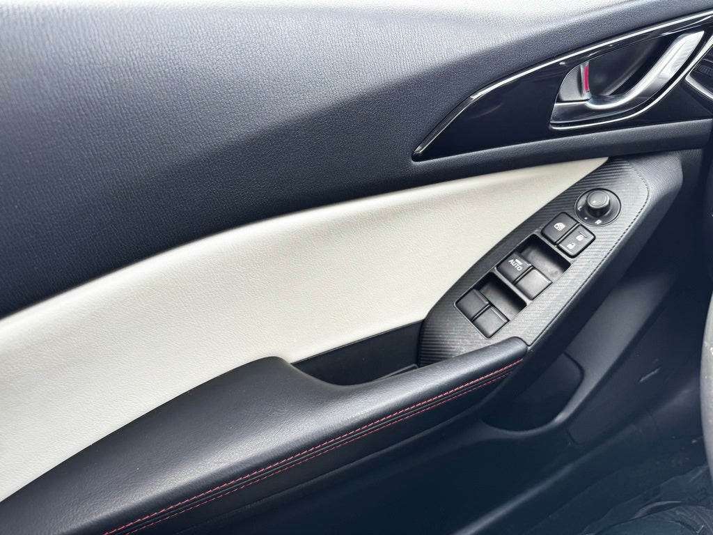 2015 Mazda Mazda3 s Grand Touring