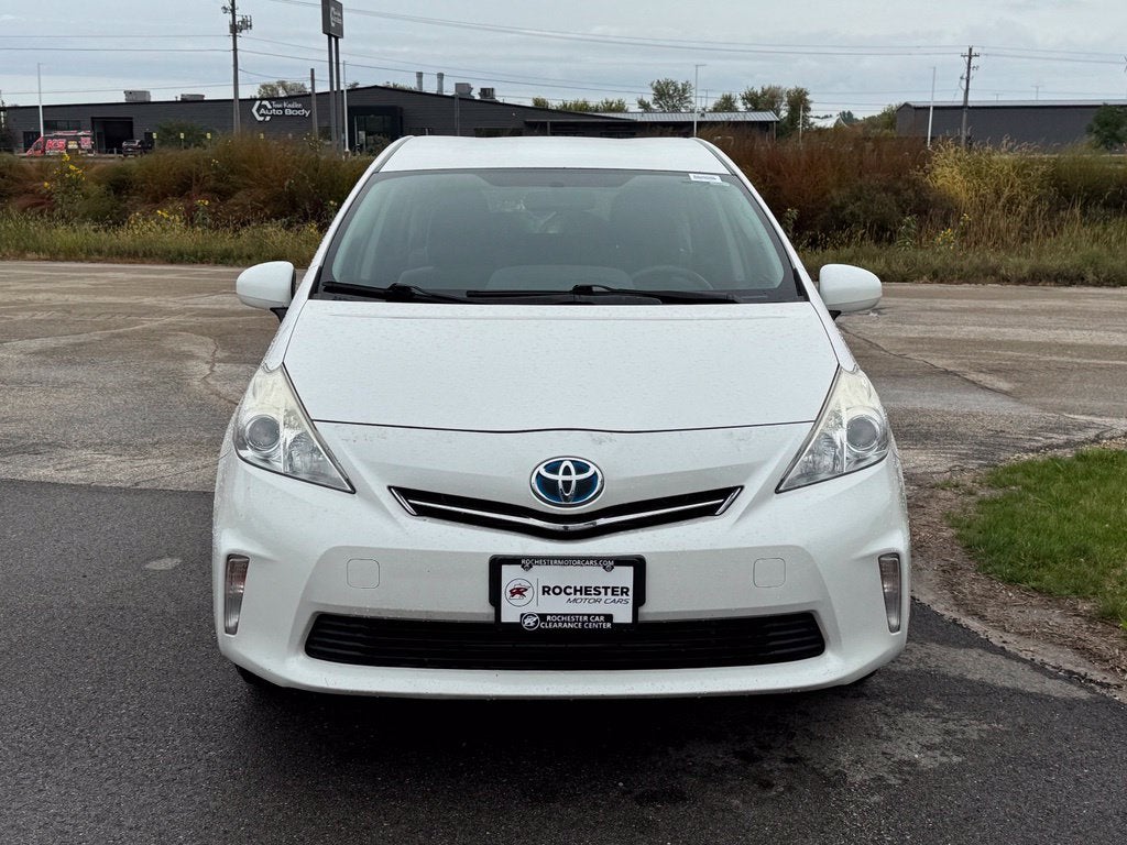 2012 Toyota Prius v Two