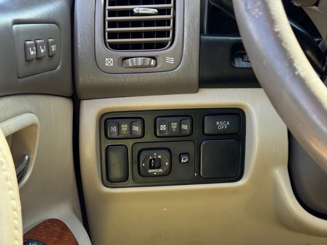 2005 Lexus LX 470