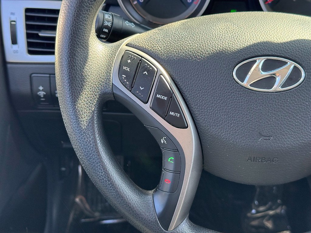 2016 Hyundai Elantra GT Base