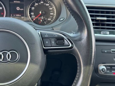 2016 Audi Q3 2.0T Prestige quattro