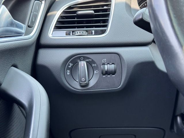 2016 Audi Q3 2.0T Prestige quattro