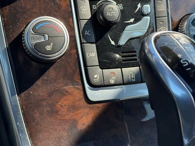 2015 Volvo XC70 T6 Platinum