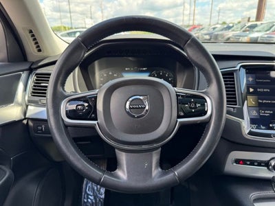 2017 Volvo XC90 T6 Momentum