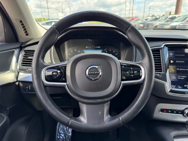 2017 Volvo XC90 T6 Momentum