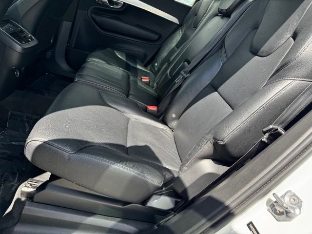 2017 Volvo XC90 T6 Momentum