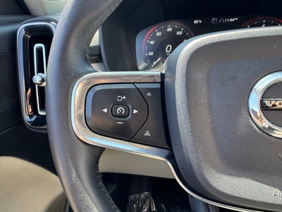 2019 Volvo XC40 Momentum